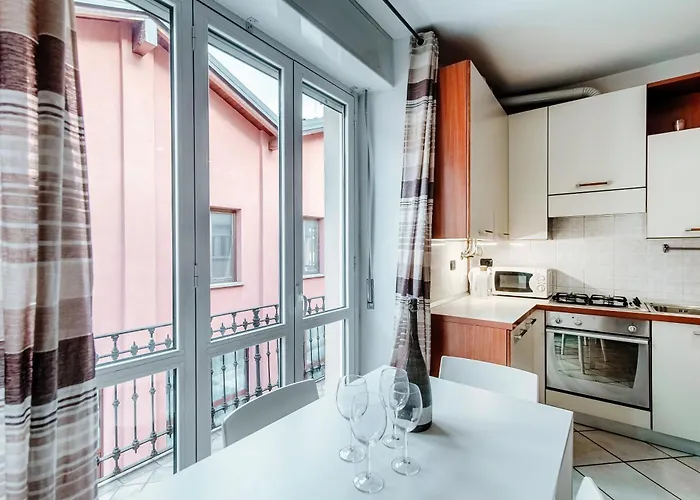 Rovelli House Lake Apartment