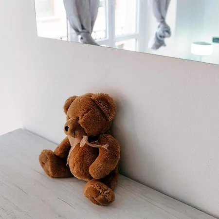 Rovelli House Lake *